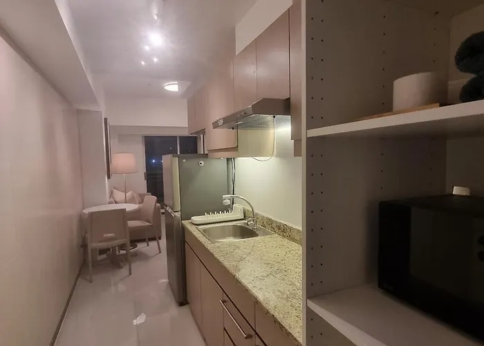 Queen Executive Near Solaire Casino And Mrt
