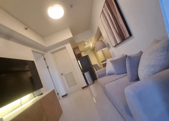 Queen Executive Near Solaire Casino And Mrt *