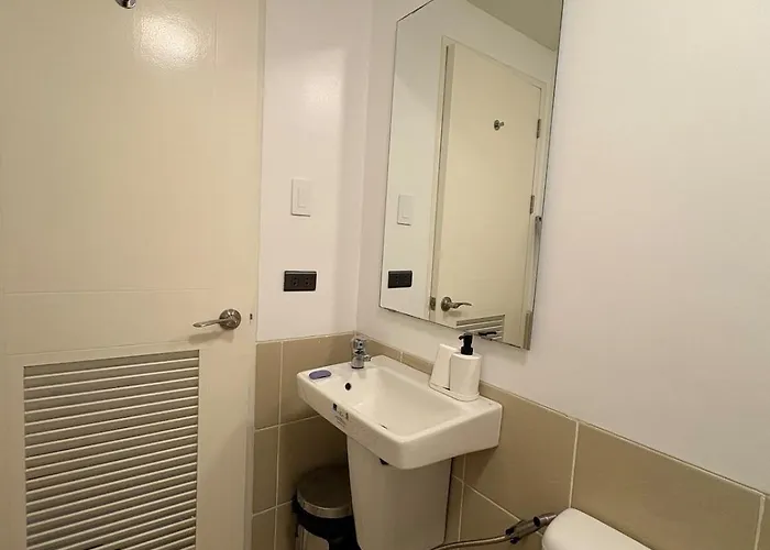 Apartamento Queen Executive Near Solaire Casino And Mrt Manila