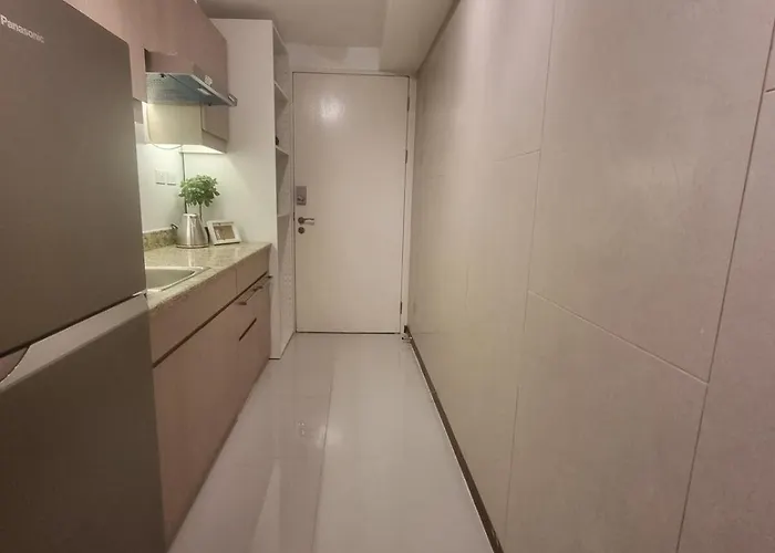 Queen Executive Near Solaire Casino And Mrt Apartamento Manila