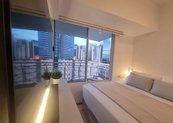 Apartamento Queen Executive Near Solaire Casino And Mrt *