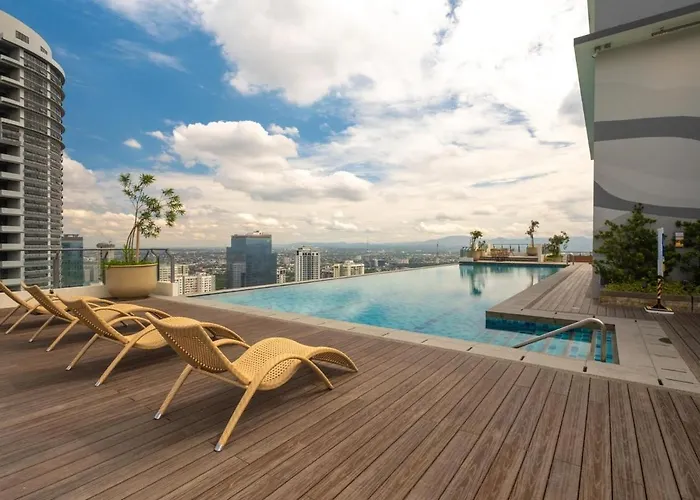 Queen Executive Near Solaire Casino And Mrt Apartamento Manila