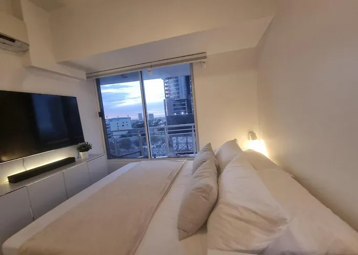 Queen Executive Near Solaire Casino And Mrt Apartamento *